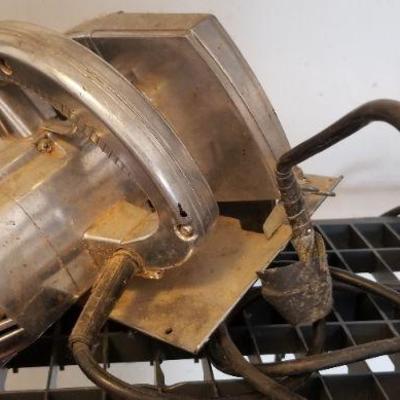 LOT #258: Vintage 7 1/4 Powerhouse Saw Model 73126