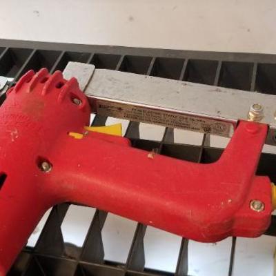 LOT #273: (2) Stapleguns - One Manual and One Electric