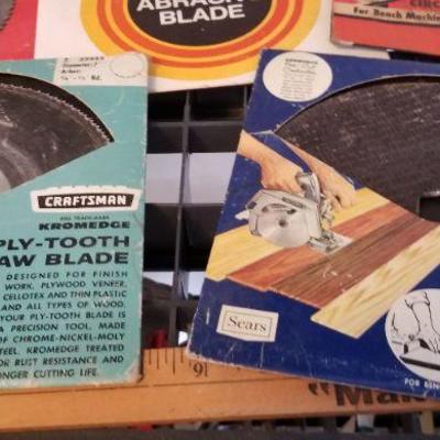 LOT #275: Assortment of (5) Vintage Saw Blade Advertisments w/ Blades inside