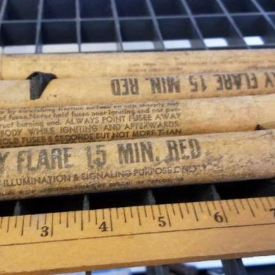 LOT #297: Group of (4) Vintage 15 minute Road Safety Flares Outdoor Survival