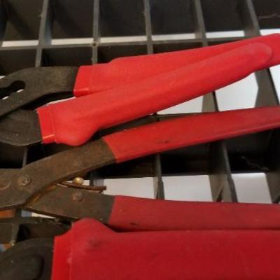 LOT #299: Assortment of (6) Hand Tools