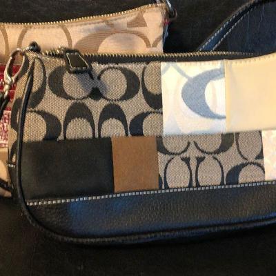 L13: Small Coach Handbag Lot