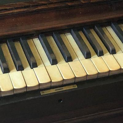 L30: Antique Prince & Co. Melodeon Reed Organ circa 1860