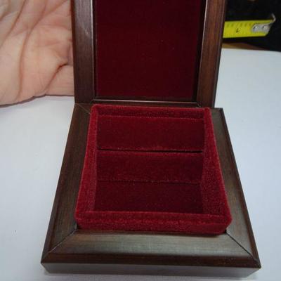 Solid Wood Inlayed Ring Box (ring not included) Notturno Intarsio 