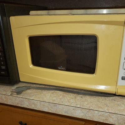 Small rival microwave