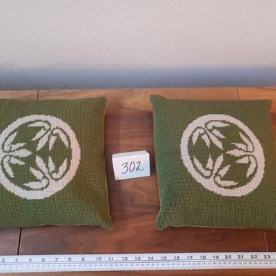 Lot 302: Mid Century Avocado Green & Cream Decorative Pillows