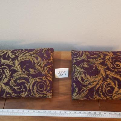 Lot 303: Vintage Decorative Pillows