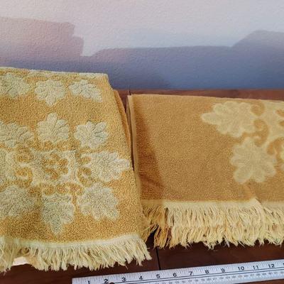 Lot 314: Vintage Towels