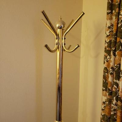 Lot 332: Mid Century Coat Tree