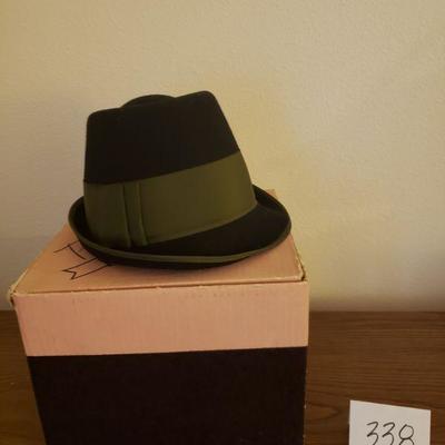 Lot 338: Vintage Ladies Green Hat