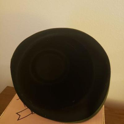 Lot 338: Vintage Ladies Green Hat