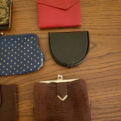 Lot 346: Vintage Ladies Wallet Lot
