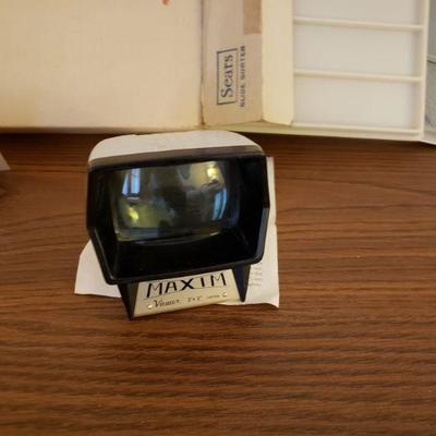 Lot 355: Vintage Slide Viewer & Sorter