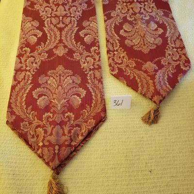 Lot 361: Table Runners (2)