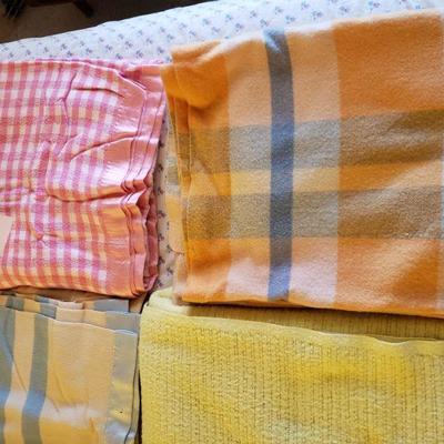 Lot 367: Vintage Wool Blankets 