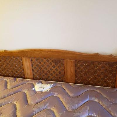 Lot 369: Mid Century Full Size Bed with Queen Mattress 