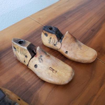 Lot 373: Vintage Swedish Child's Cobbler Shoe Molds
