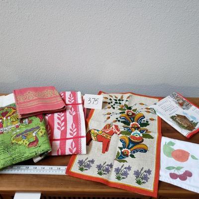 Lot 375: Mid Century Tea Towels 