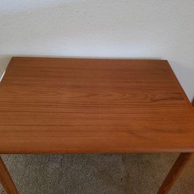 Lot 384: Mid Century Side Table