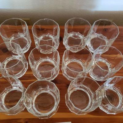 Lot 391: Mid Century Glassware