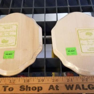 LOT #430: Two Craft Wood Animal Forms + 2 Craft Wood Frames