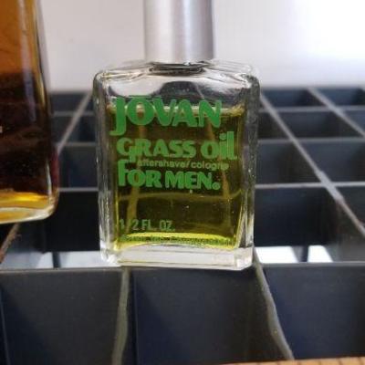 LOT #434: Vintage group of Vintage Men's After Shave Lotion