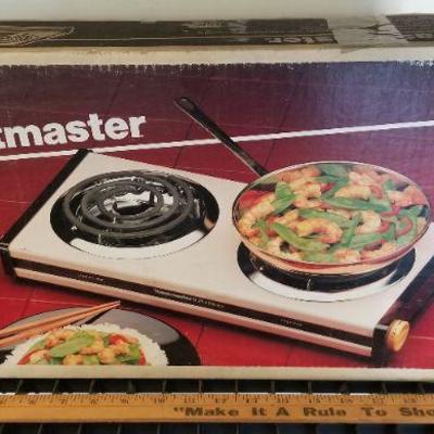LOT #438: Vintage Toastmaster Buffet Range Cooker Appears Unused