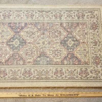 LOT #462: Vintage Floor Rug
