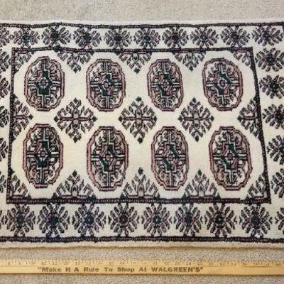 LOT #463: Vintage Floor Rug
