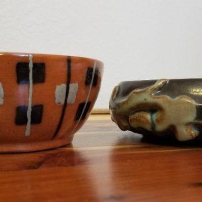 LOT #473: (2) Vintage Handmade Ceramic Bowls