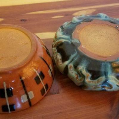 LOT #473: (2) Vintage Handmade Ceramic Bowls