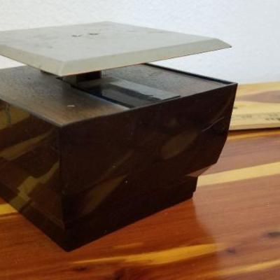 LOT #474: Vintage Postal Scale