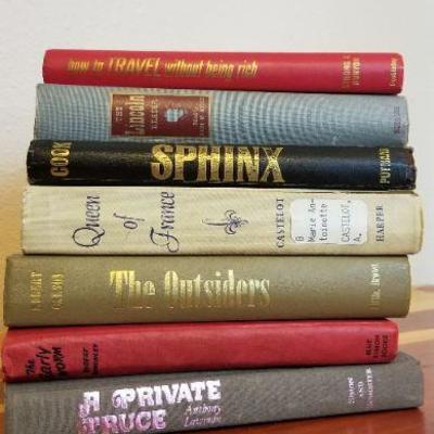 LOT #479: Assorted Vintage Hardback Books