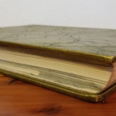 LOT #481: Vintage 1949 Blue Gold University of California Yearbook Hardback 