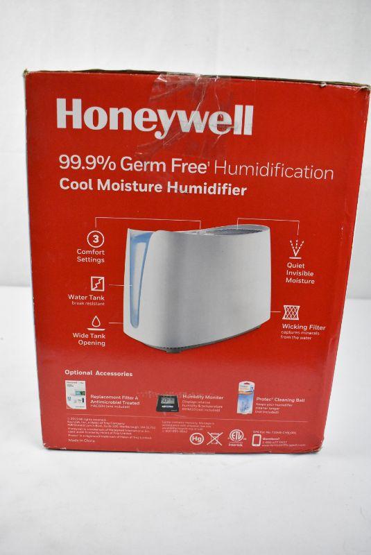 Honeywell Cool Moisture GermFree Humidifier HCM350. 64 Retail, Used