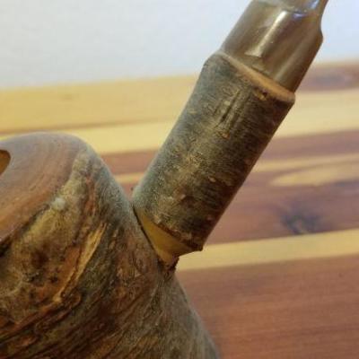 LOT #490:Vintage Polished Natural Wood Bark Design Pipe Unused