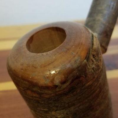 LOT #490:Vintage Polished Natural Wood Bark Design Pipe Unused