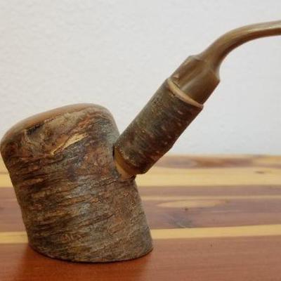 LOT #490:Vintage Polished Natural Wood Bark Design Pipe Unused
