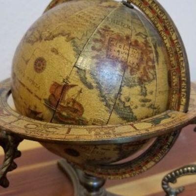 LOT #499: Vintage Small Desktop Globe