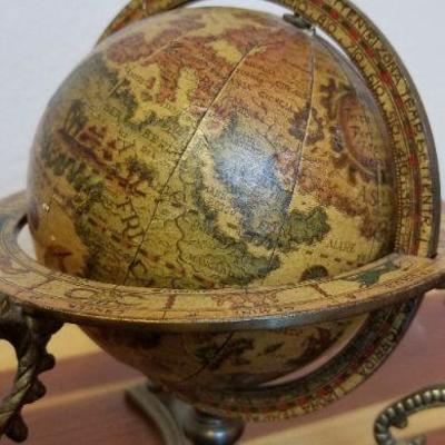 LOT #499: Vintage Small Desktop Globe