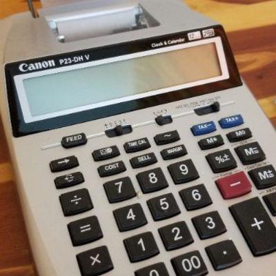 LOT #500: Vintage Desktop Calculator w/ POWER supply