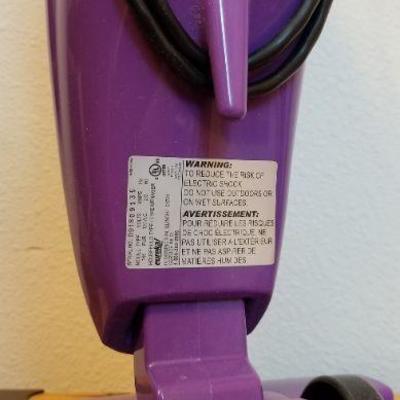 LOT #510: Upright Bagless Vacuum Cleaner 