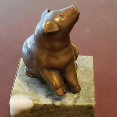 Lot 533: 'Piglet' Sculpture by Adam Schultz 