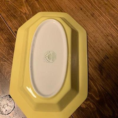 Independence Ironstone Serving bowl in Daffodil Yellow