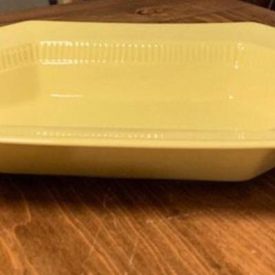 Independence Ironstone Serving bowl in Daffodil Yellow