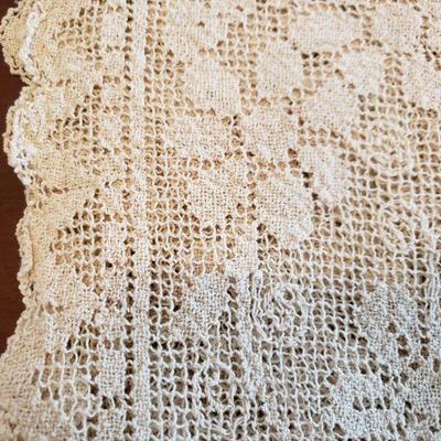 Lot 564: Lace Tablecloth  & 2 Runners