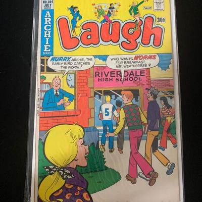 Lot: 9 Archie Series Comics: No. 304  JULY