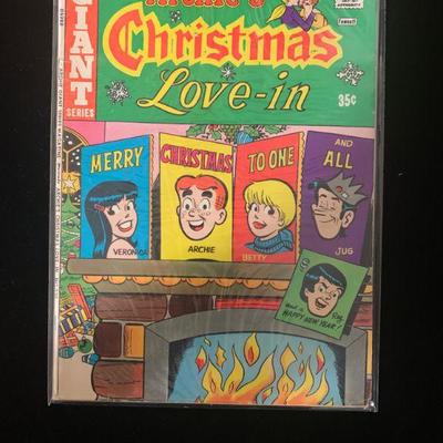 Lot: 17 Archie Series Comics: No. 230    