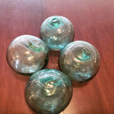 Lot 577: Vintage Japanese Fishing Floats