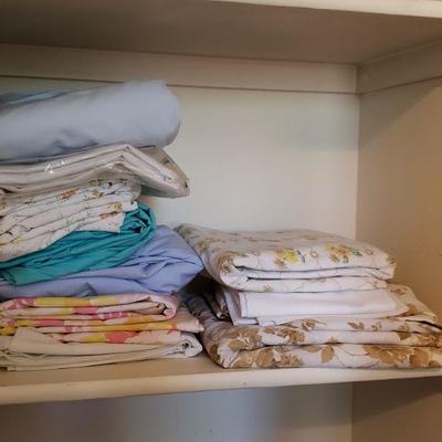 Lot 580: Vintage Sheet Lot 